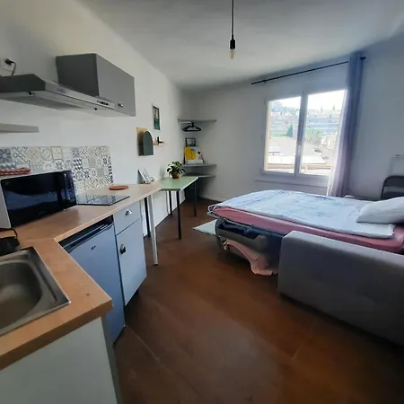 La 3, Climatisee Ac, Cuisine Privee, Calme Séjour chez l'habitant *