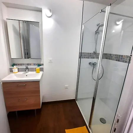 La 3, Climatisee Ac, Cuisine Privee, Calme Habitación en casa particular